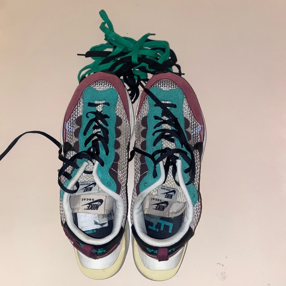 Nike Sacai in Villain Red